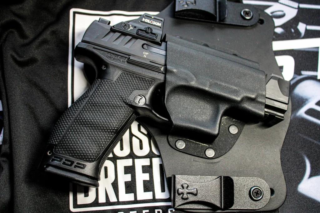 The custom-molded Kydex CrossBreed uses provides an ideal mix of retention and comfort.