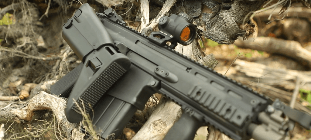 The side-folding boot is a distinctive feature of any SCAR