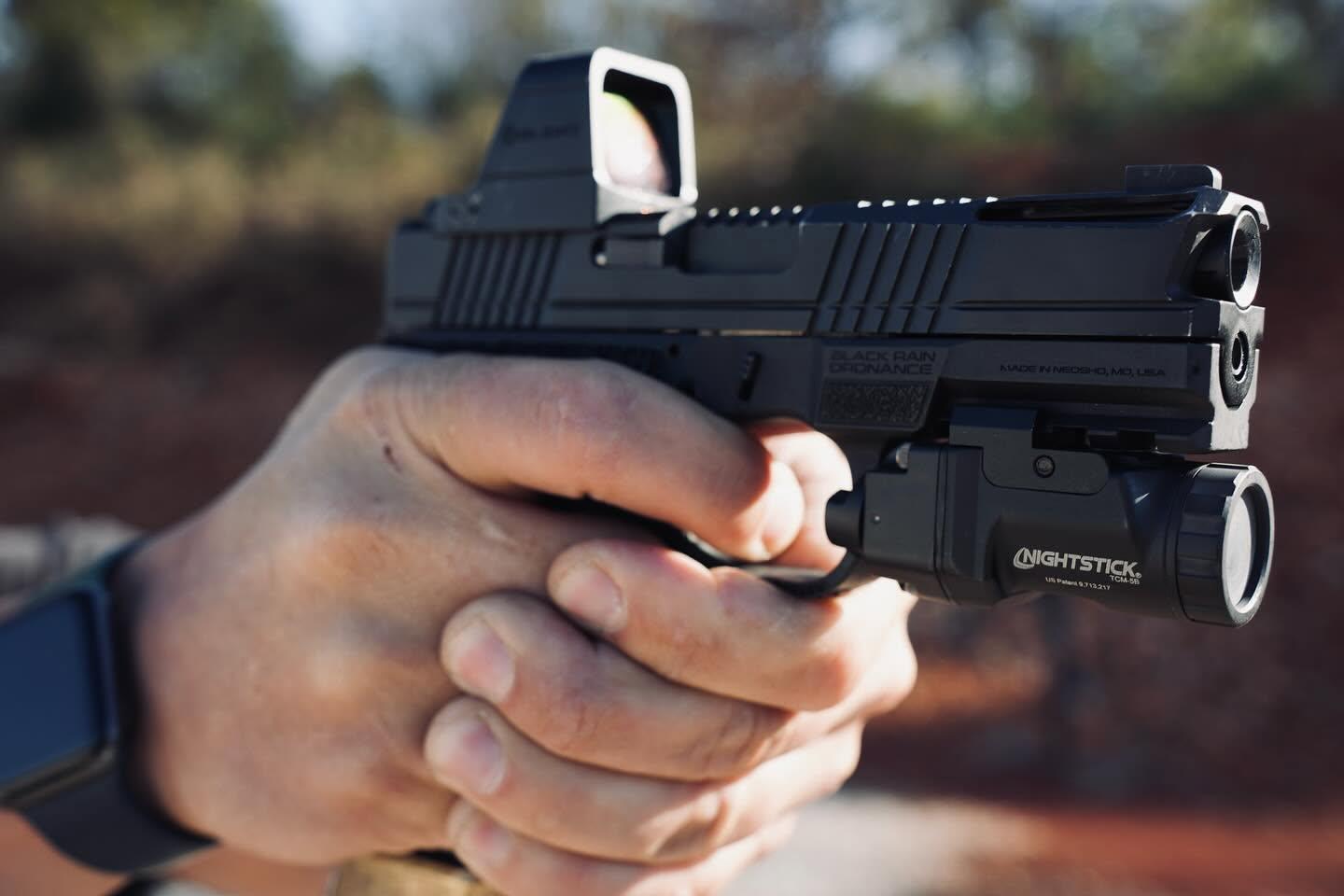 The Frontline packs in features that would run $700–$900 on a stock Glock with comparable gunsmith work applied.